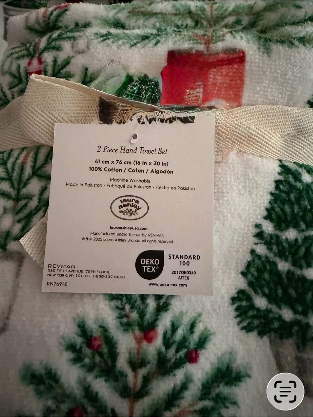 5 PC Laura Ashley Christmas Tree and Red Bow Towel Set
